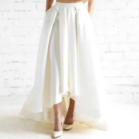 AMANDAS | NWOT White satin high low train wedding skirt size medium - Picture 1 of 8